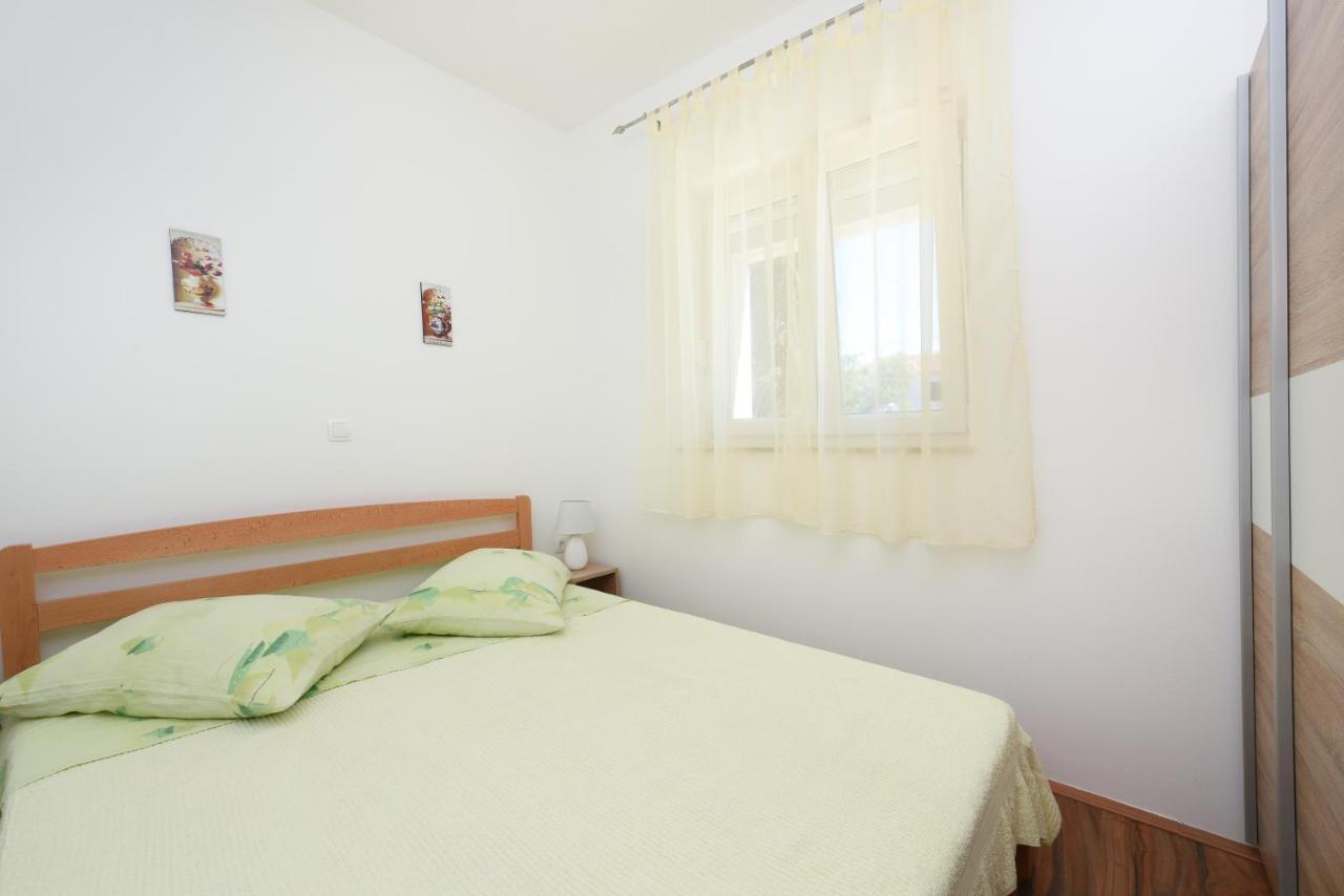 Apartments Sime Petrčane Extérieur photo