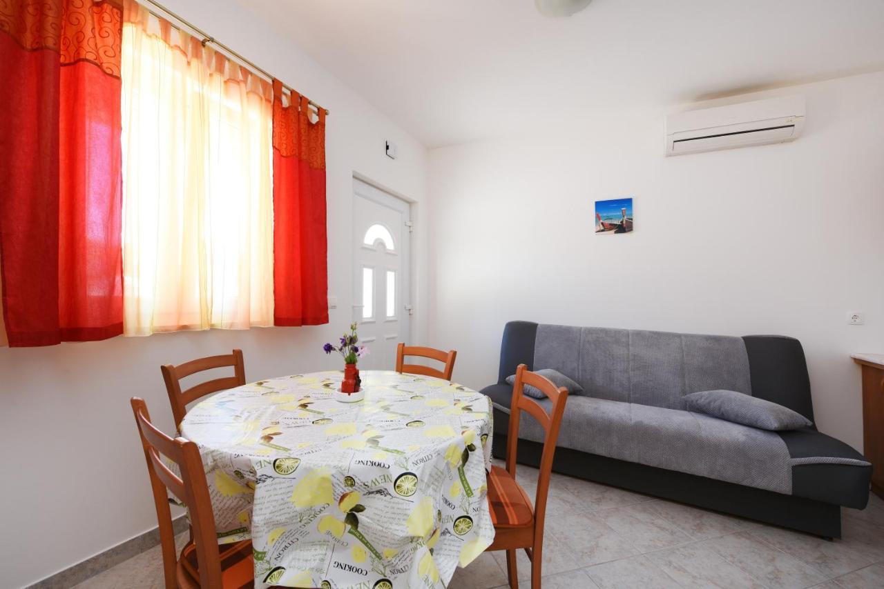 Apartments Sime Petrčane Extérieur photo