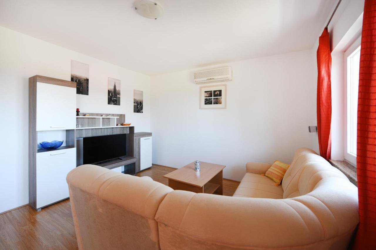 Apartments Sime Petrčane Extérieur photo