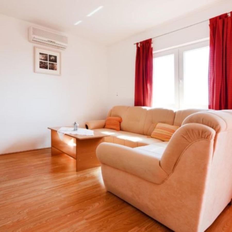 Apartments Sime Petrčane Extérieur photo