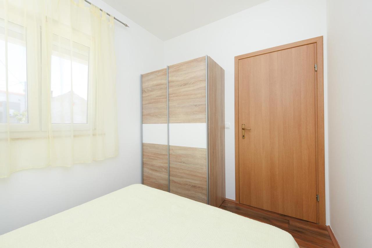 Apartments Sime Petrčane Extérieur photo